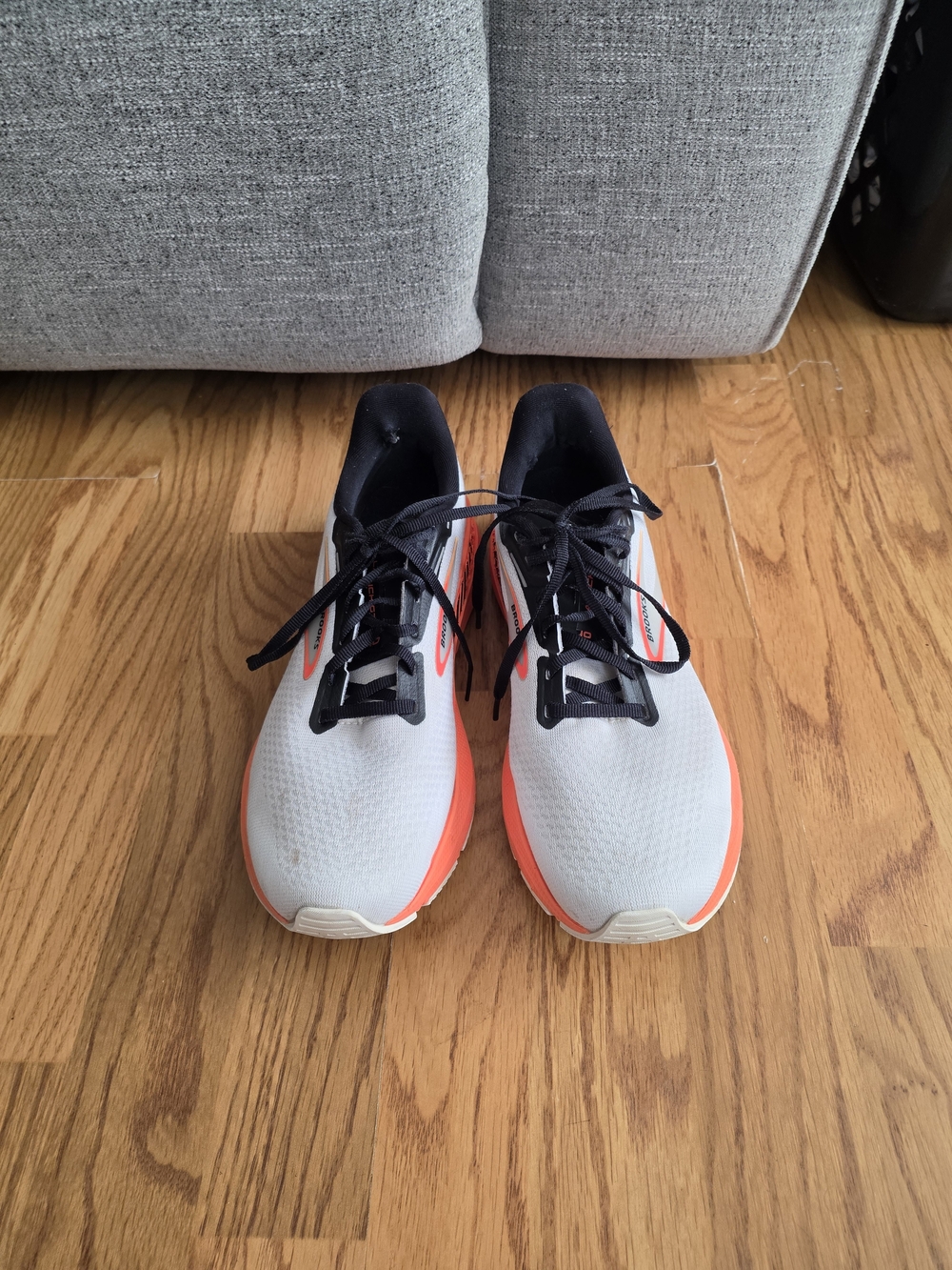 Brooks Men's White and Orange Running Sneakers